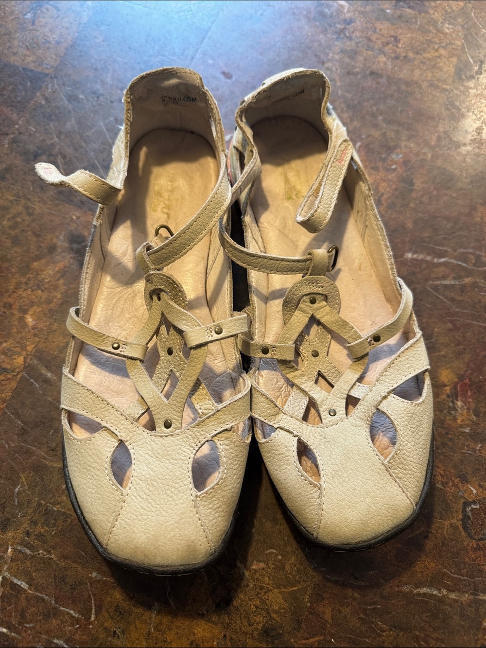 Jambu Women's Light Beige Leather Cutout Mary Jane Flats